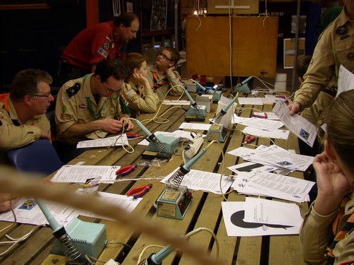 Solderen aan de scoutingtafel