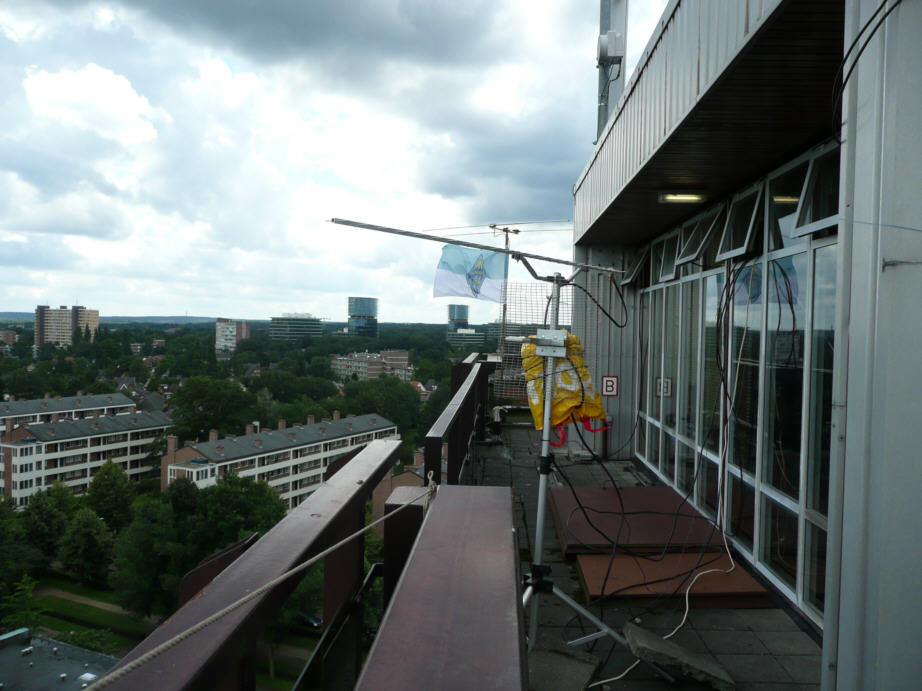 De 23 cm Yagi en de 13cm schotel