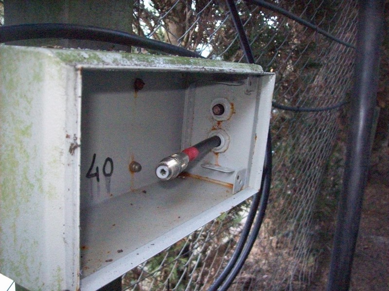 PA7HPH koppeld 2 pijpen aan elkaar. Totale lengte wordt dan 13 m. bedoeld voor de 40 m antenne.