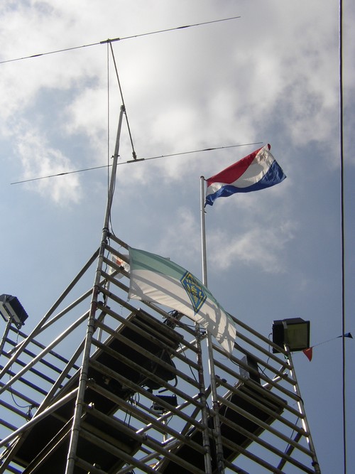 De Veron vlag is van ver te zien!