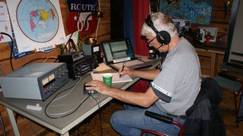Peter (PA3AZN) ook op 20m. Daar was het meeste te doen!